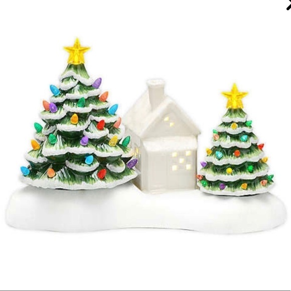 Christmas Ceramic Holiday Tree Village Vignette - Picture 1 of 3